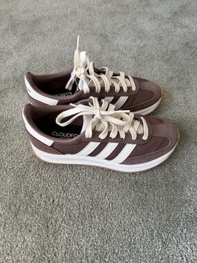 adidas Cloudfoam Retro Sneaker in Brown and White